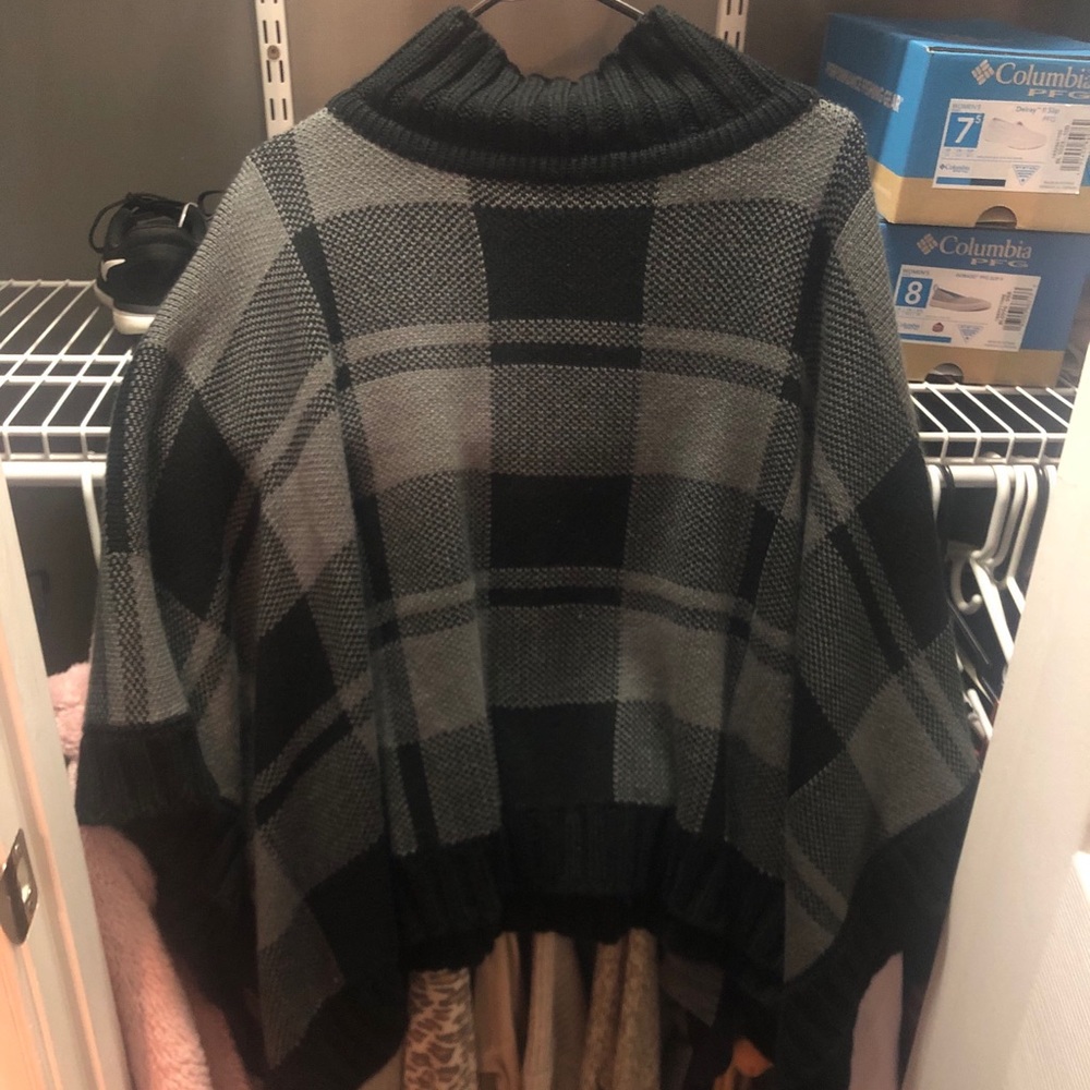 Columbia Sweater